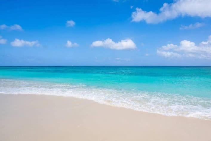 Beach Living At Island Pine Villas Blse George Town Exterior foto